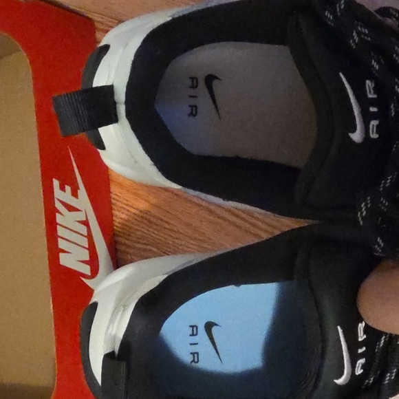 Nike Air Max Sneakers - Womens - Picture 4 of 10